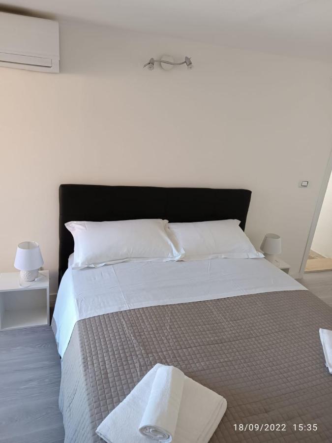 טריג'אנו Di Fronzo Guest House T מראה חיצוני תמונה